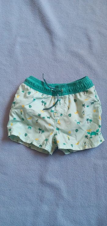 Short de bain Obaïbi taille 18 mois