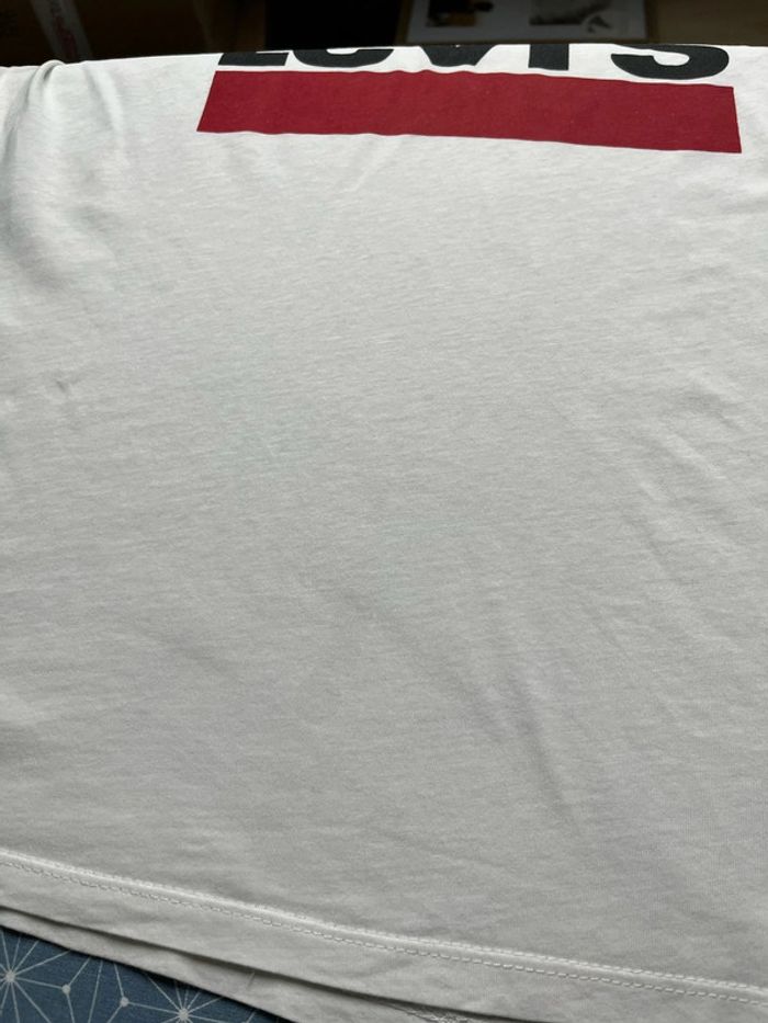 T shirt Levi’s femme taille M couleur blanc état satisfaisant - photo numéro 8