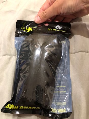 Protèges -tibias  T S neufs  Shin Guard