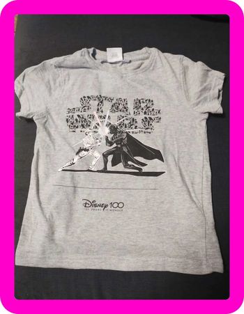 Tee-shirt 6 ans star wars en très bon état