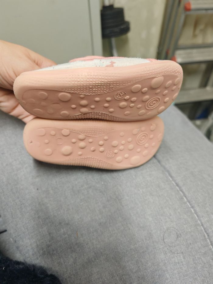 Pantoufles 23 - photo numéro 3