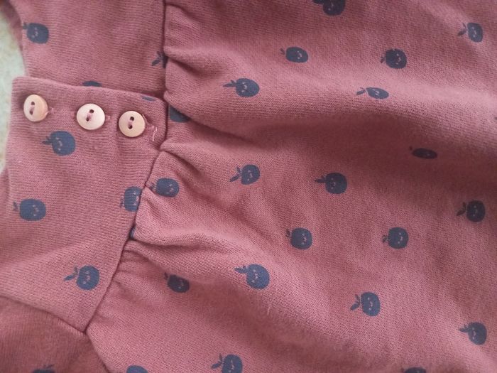 Robe molletonné 1 mois - photo numéro 2