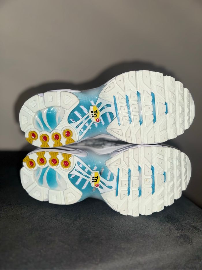 Nike tn OM taille 36 - photo numéro 2