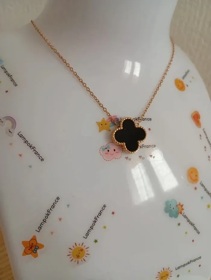 Solde 💝 Collier trèfle à quatre feuilles porte bonheur doré femme en acier inoxydable - photo numéro 3