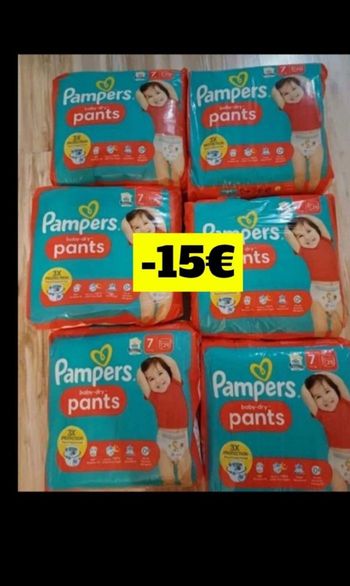 Six paquets de couches culottes taille 7