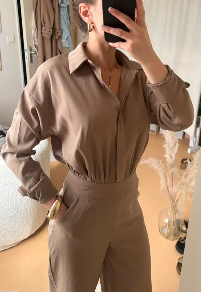 Combinaison style chemise oversize prettylittlething taupe - photo numéro 3