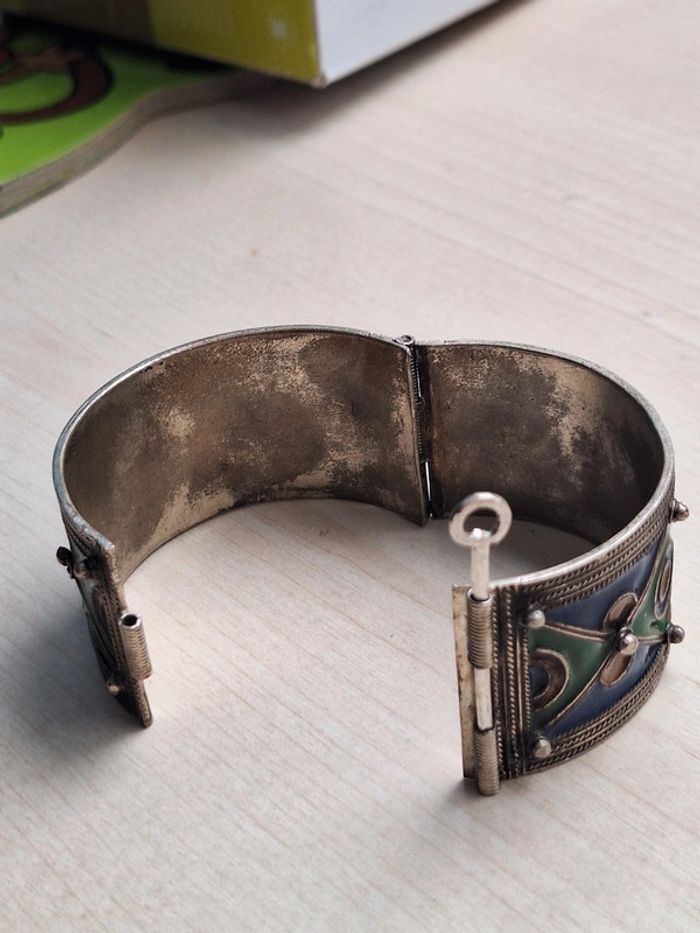 🎨 Bracelet artisanal coloré en métal 🎨 - photo numéro 7