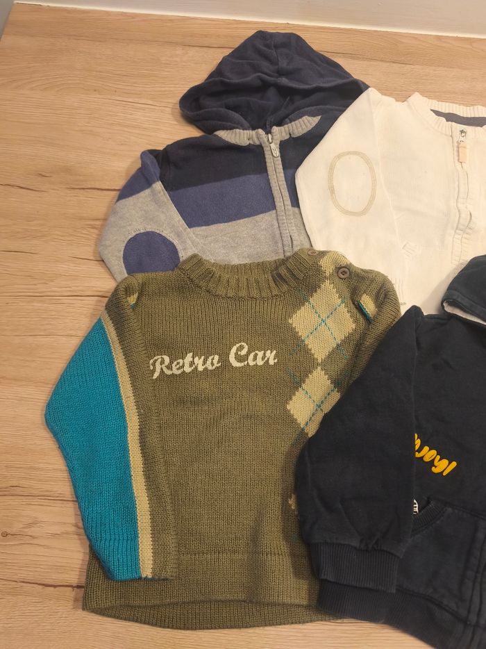 Lot sweat zippé et pull 18 mois - photo numéro 3