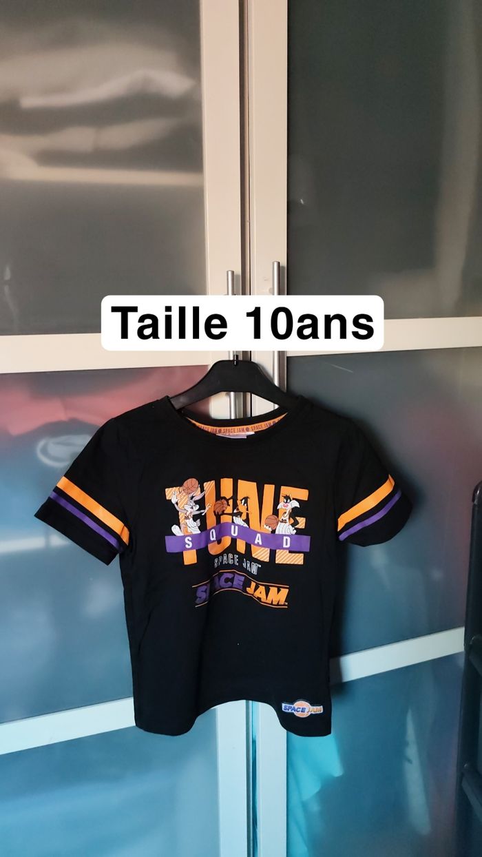 Tee shirt