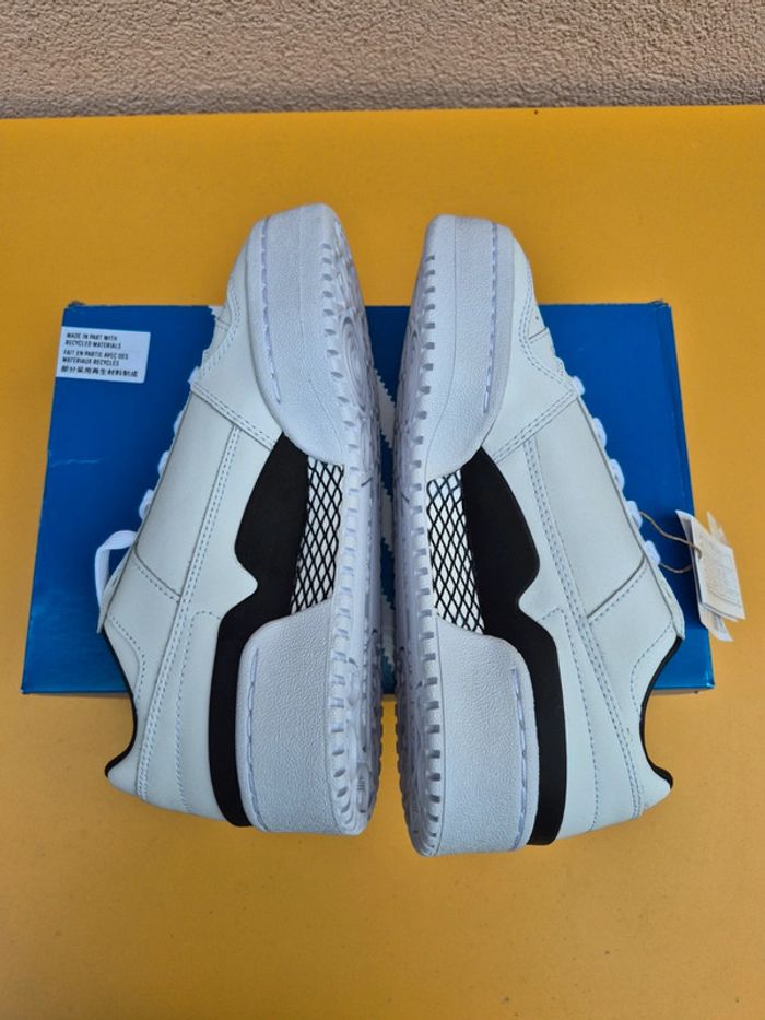 Basket plate-forme Adidas modèle Forum Bold W pointure 38 - photo numéro 4