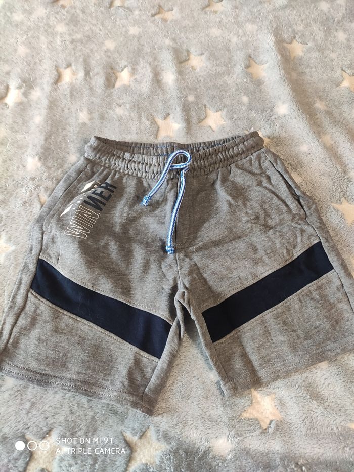 Short garçon taille 8 ans