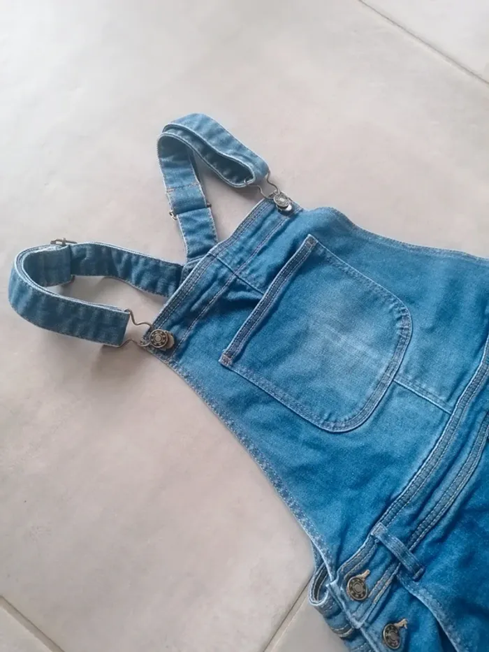 Salopette en jean Monoprix fille taille 12ans - photo numéro 2