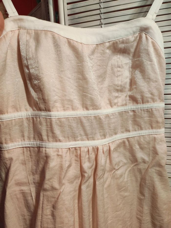 Robe rose et blanche - photo numéro 2