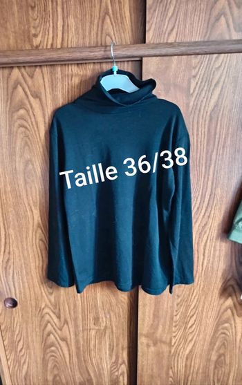 Sous pull noir taille 36/38