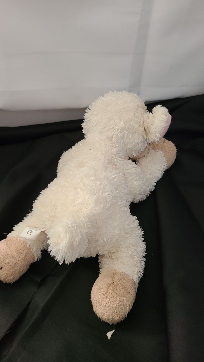 Peluche doudou Mouton Agneau blanc beige oreilles roses Maison du Monde - photo numéro 3