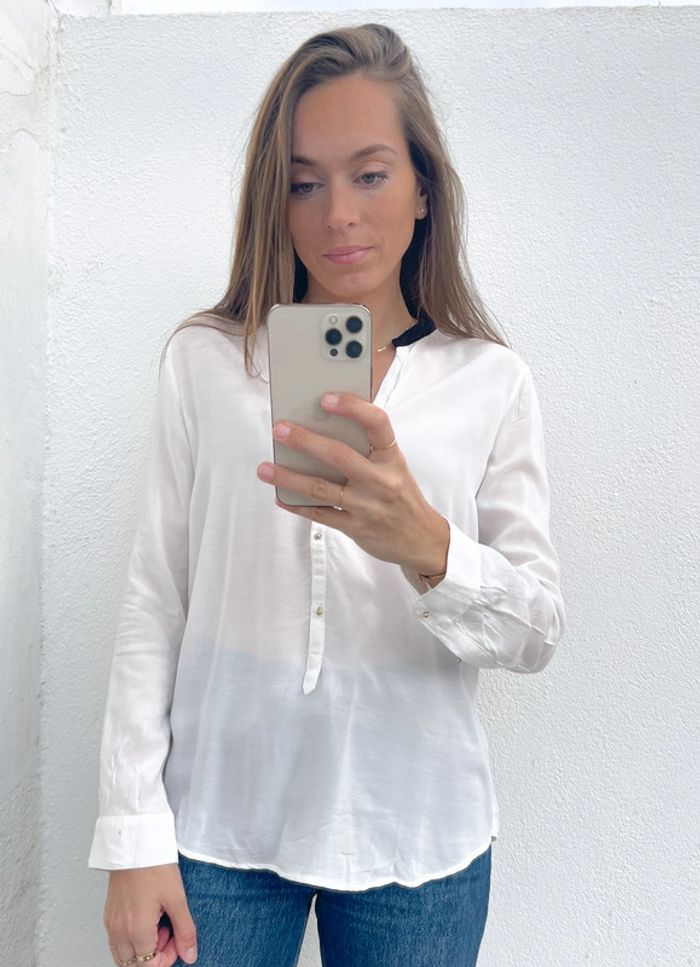 Blouse manches longues noir et blanche Zara avec boutons dorés