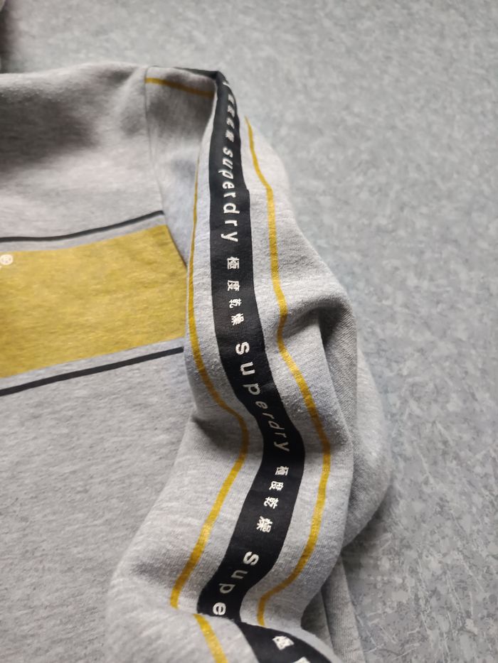 Sweat à capuche Superdry taille M - photo numéro 3