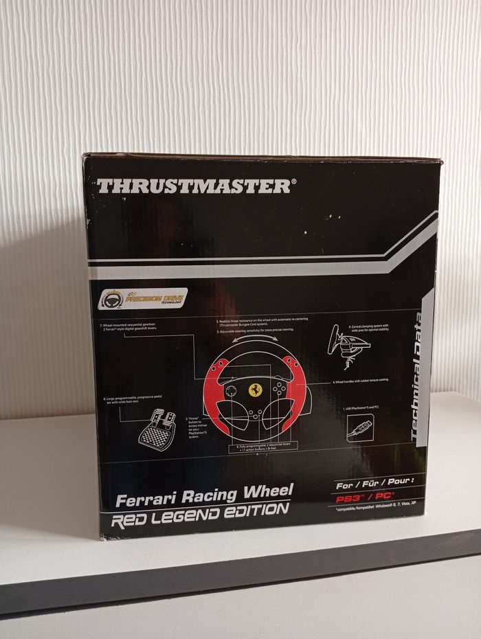 Volant et pédales Ferrari racing wheel PS3 - photo numéro 2
