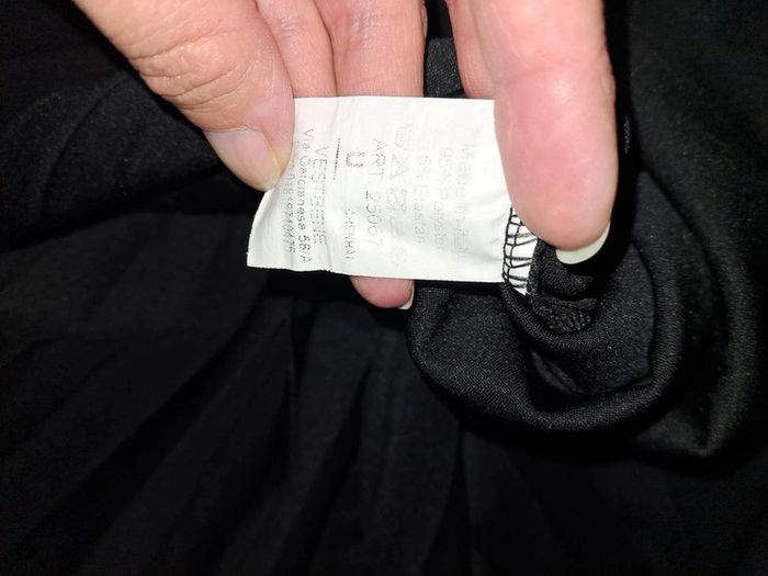 Jupe plissée noire de qualité 38 à 42 comme neuve Aefan - photo numéro 3
