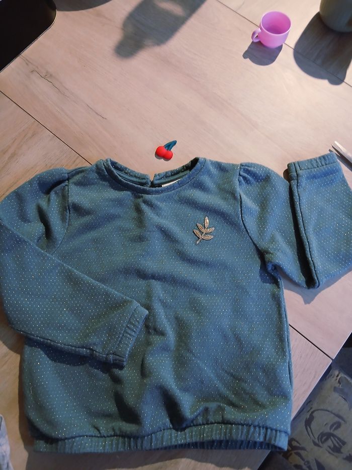 Pull fille 4ans
