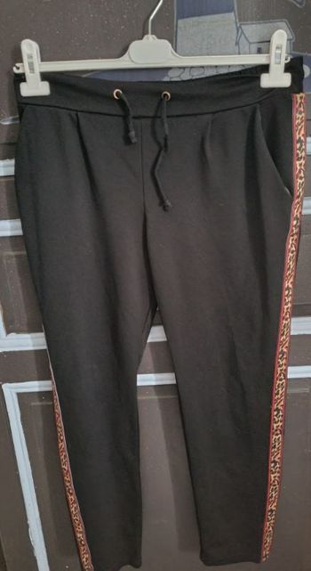 Pantalon noir avec bandes léopard taille L