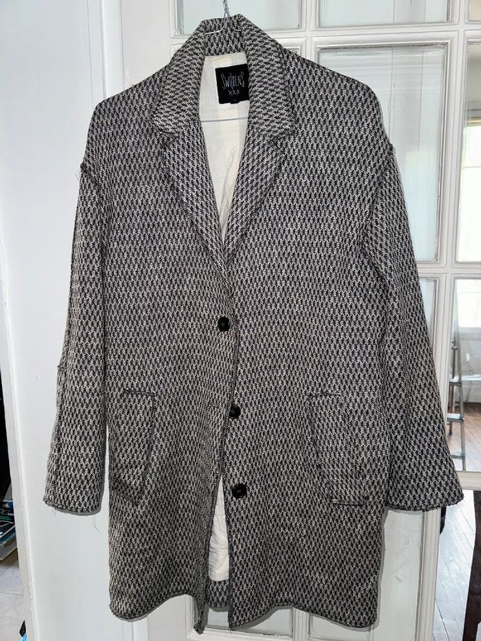 Manteau plutôt léger swildens  Taille 2 Valeur 250 euros