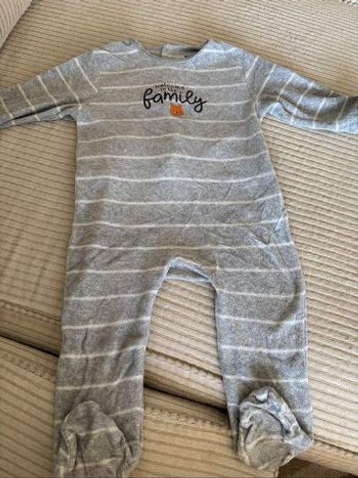 Lot pyjamas 18 Mois - photo numéro 2