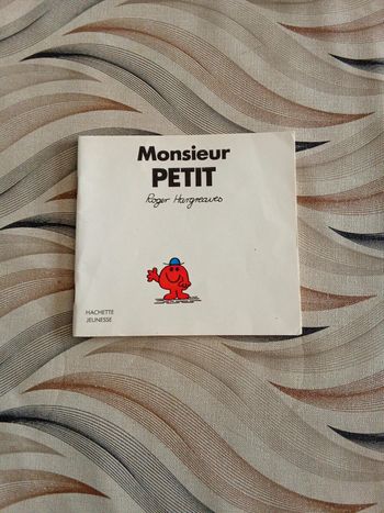 Livre, Monsieur Petit