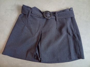 🌺 jolie jupe short neuve jsmarguerite élégante et raffinée à pinces 14 eur taille S 🌺