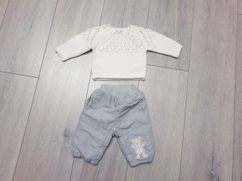 Ensemble 2 pièces. Fille 3 mois. Marque Love Tikea/ Tex