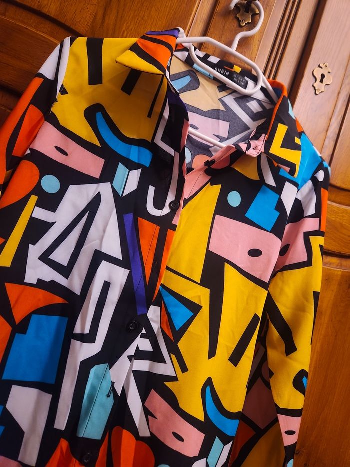 Chemise imprimée colorée neuve - photo numéro 2