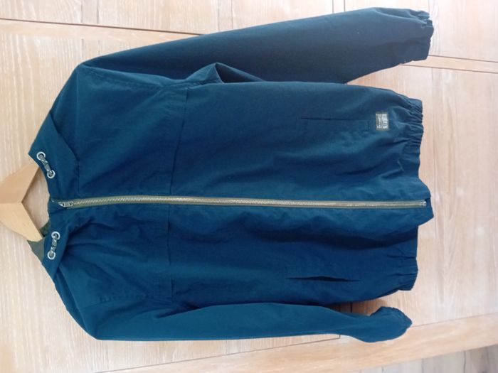 Blouson / Veste à capuche Kiabi garçon S (16 ans) - Comme neuve - photo numéro 3