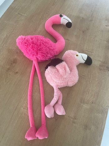 Peluches flamands roses