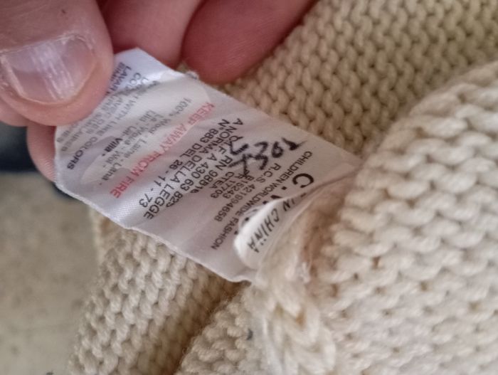 Pull Burberry bon état taille s - photo numéro 3