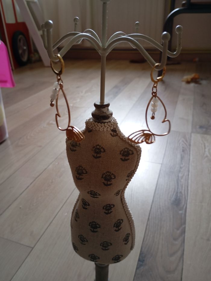 Boucles d'oreilles dorées - photo numéro 4