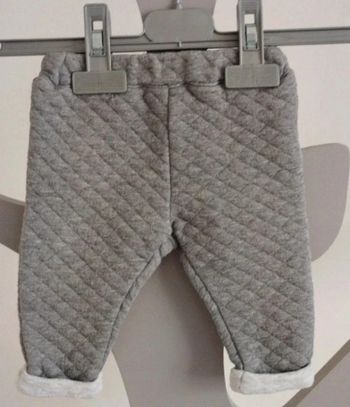 Pantalon/ bas de jogging gris Kiabi taille 3 mois