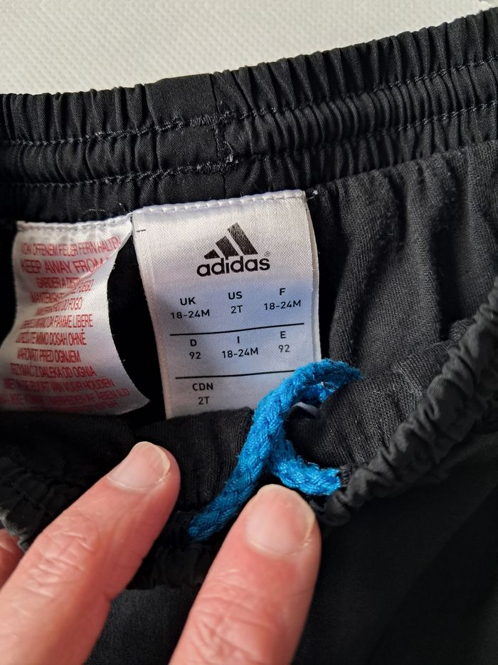 Ensembles survêtement Adidas noir taille 18/24mois - photo numéro 10