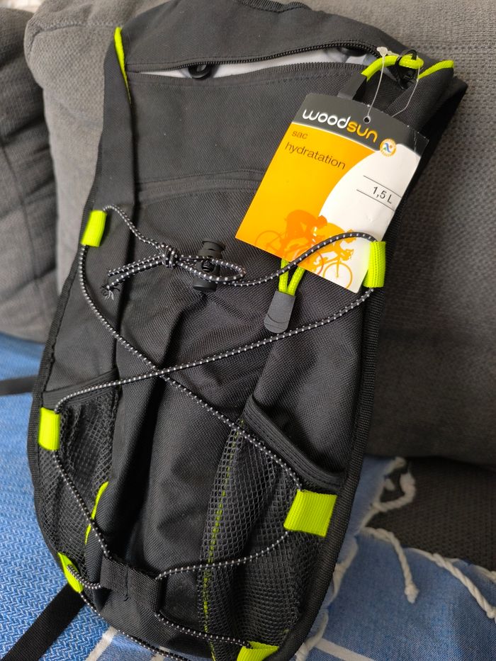 Sac hydratation woodsun 1.5L neuf