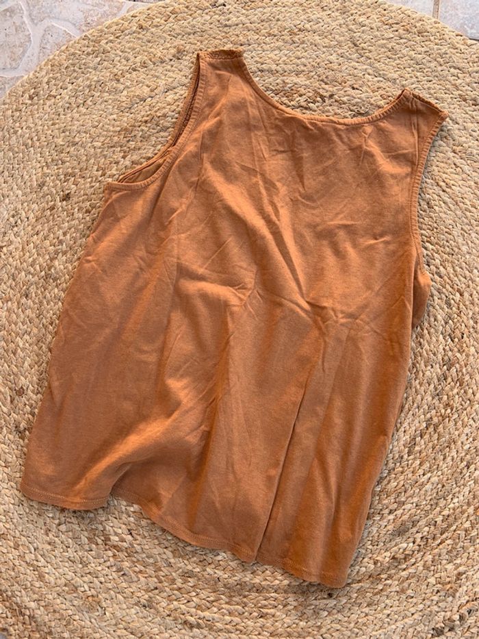 Femme 👩 Top sans manches marron camel Nafnaf taille 36 - photo numéro 2