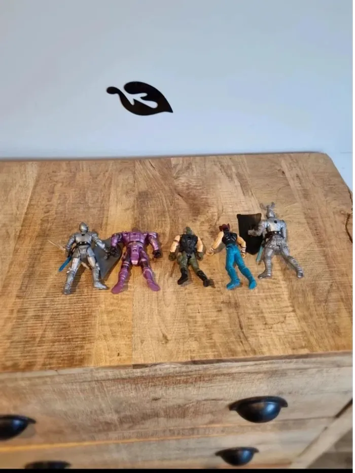 Lot de 5 figurines chap mei articulées - photo numéro 9