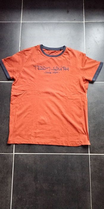 Maillot garçon 16 ans très bon état 