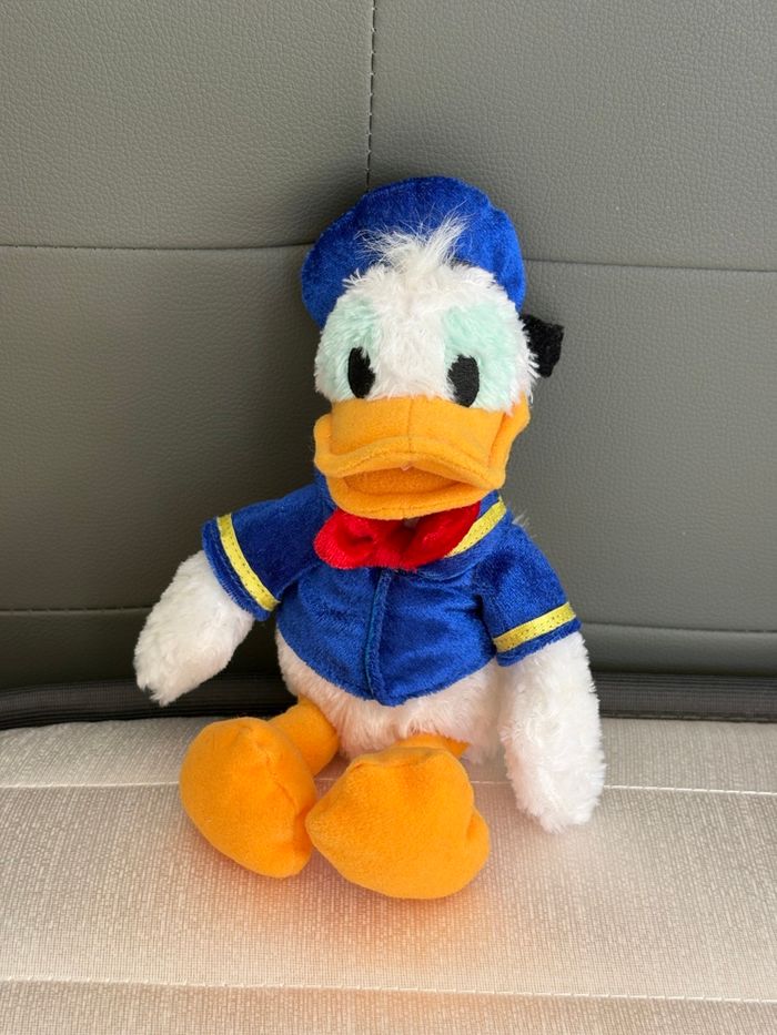Petite peluche Donald Duck de Disneyland Resort Paris - photo numéro 1