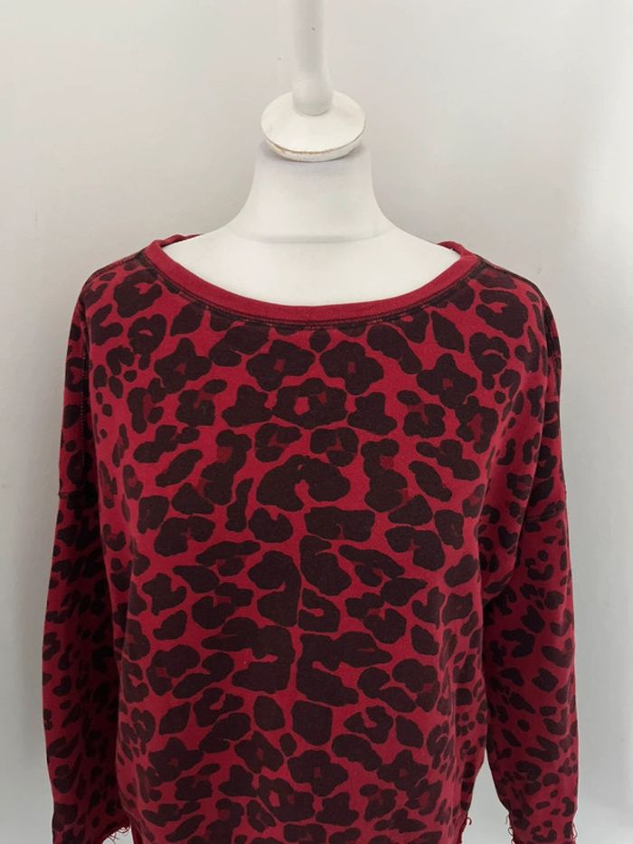 Sweat motif léopard rouge noir Maje S - photo numéro 3