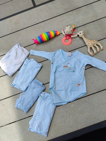 Lot bodies mixtes manches longues 3 mois