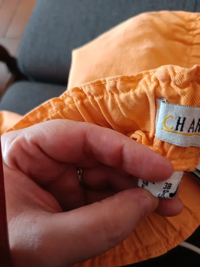 Short orange taille 40 - photo numéro 3