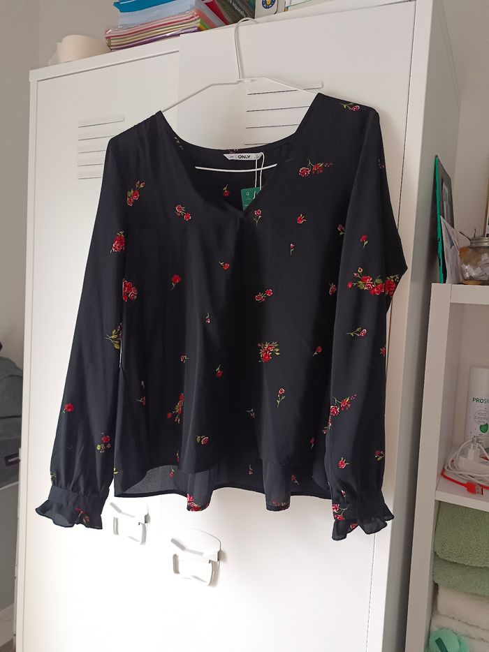 Blouse femme Only, taille 34 - photo numéro 2