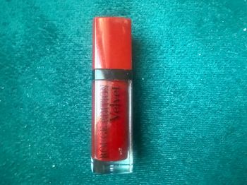 Rouge édition velvet Bourjois