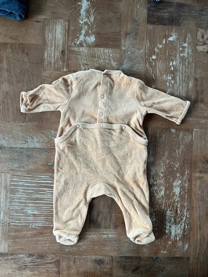 Lot pyjamas velours 3 mois Kiabi - photo numéro 5