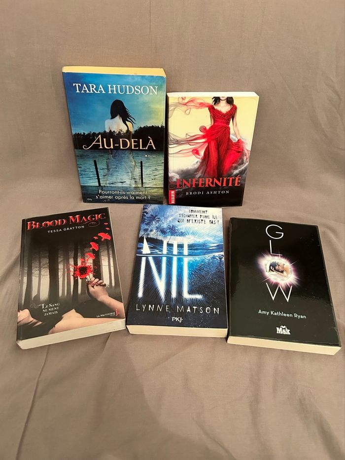 Lot 5 romans jeune adultes divers éditeurs