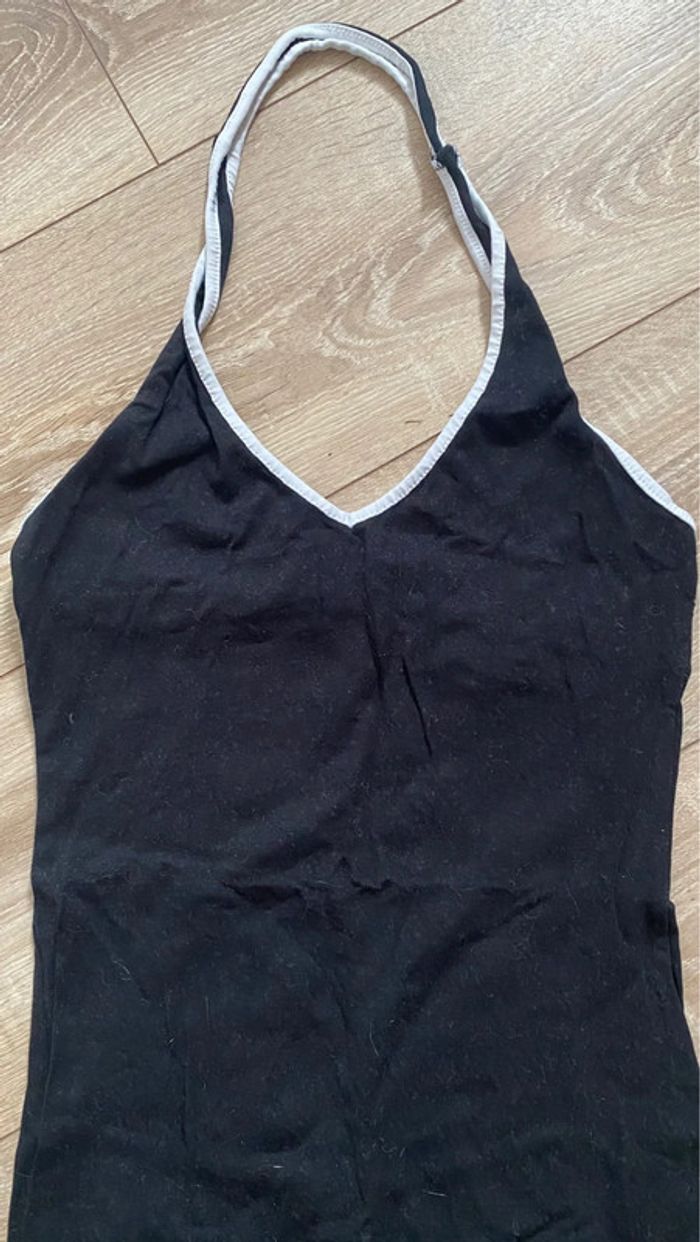 Robe dos nu - photo numéro 2